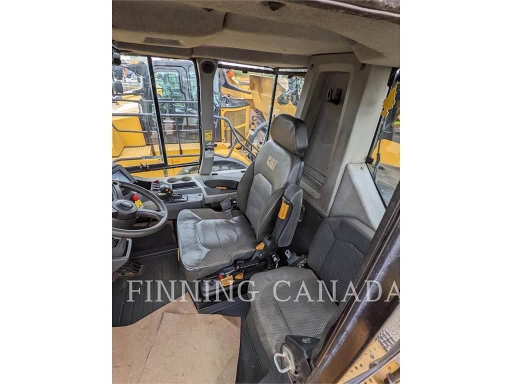 CAT 745 Dumper - Knickgelenk