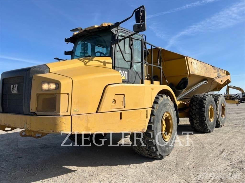 CAT 745 Dumper - Knickgelenk