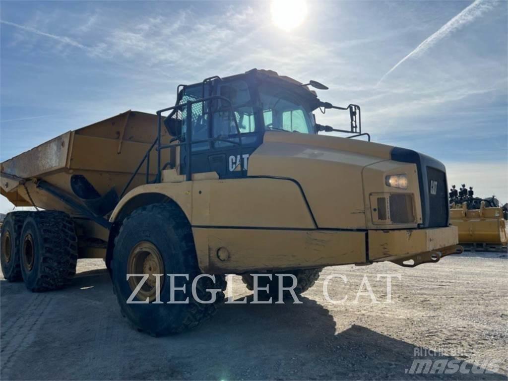 CAT 745 Dumper - Knickgelenk