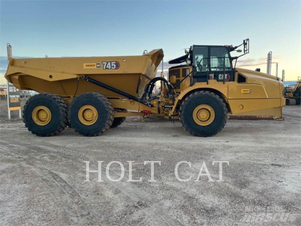 CAT 745 Dumper - Knickgelenk