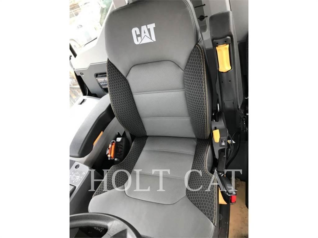 CAT 745 Dumper - Knickgelenk