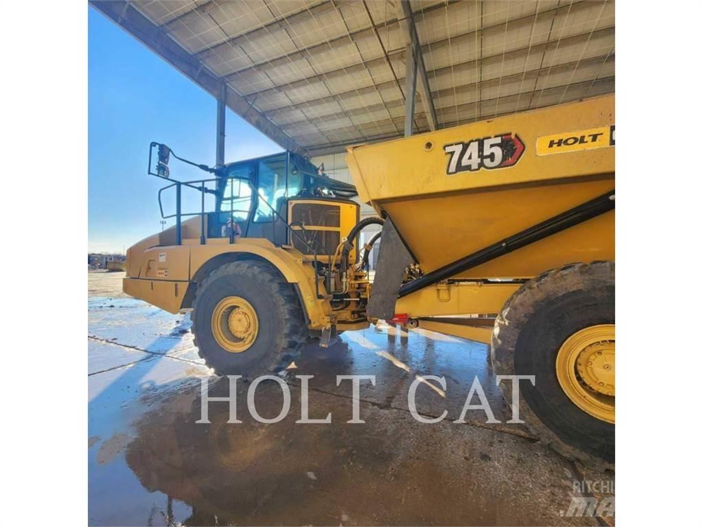 CAT 745 Dumper - Knickgelenk
