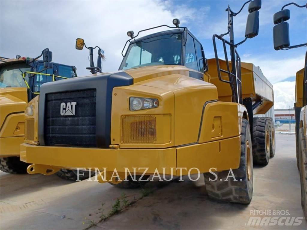 CAT 745 Dumper - Knickgelenk