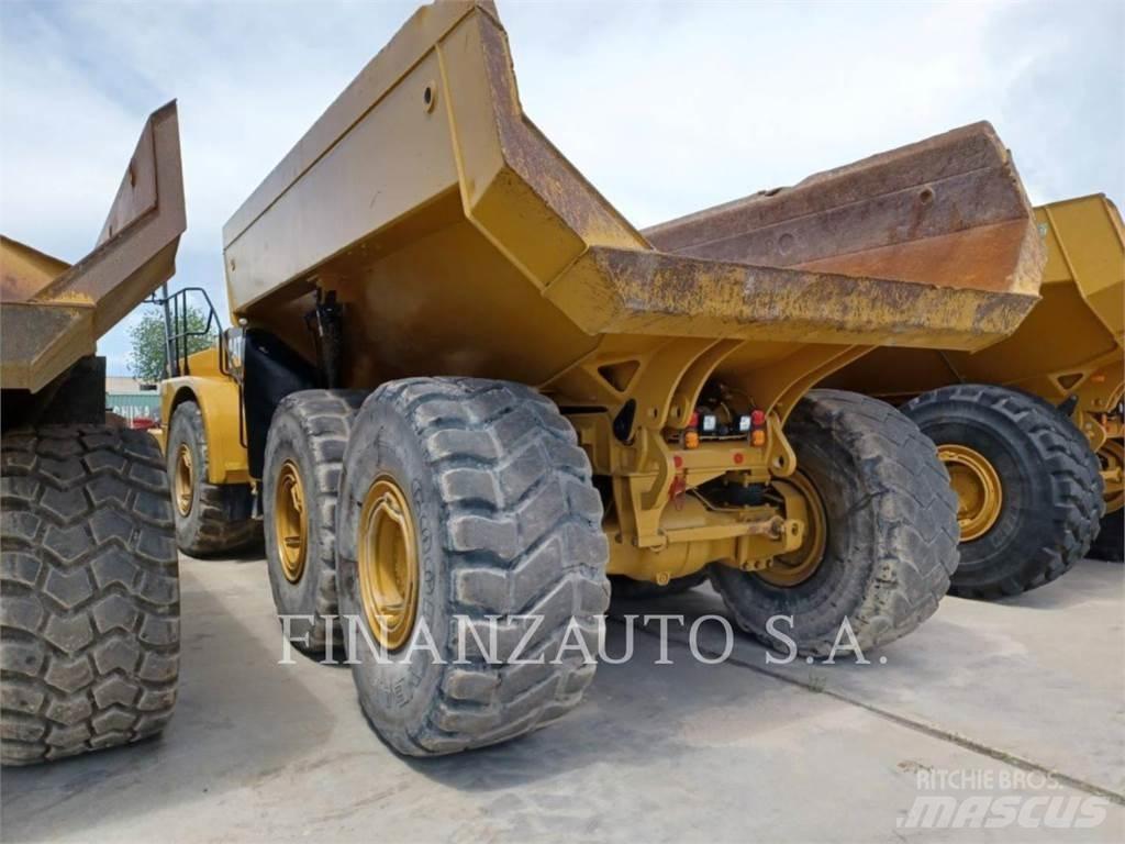 CAT 745 Dumper - Knickgelenk