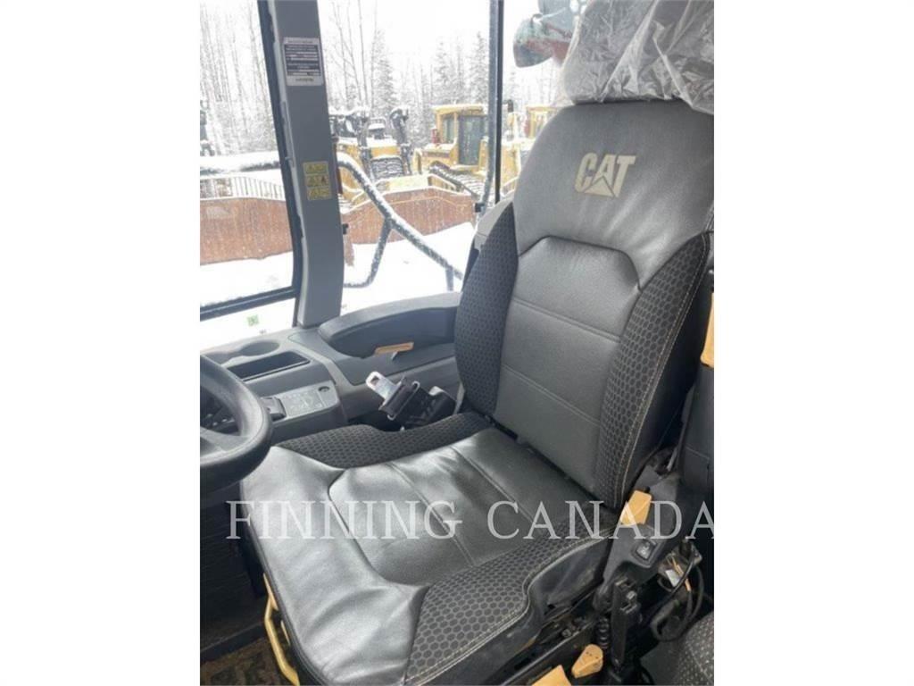 CAT 745 Dumper - Knickgelenk