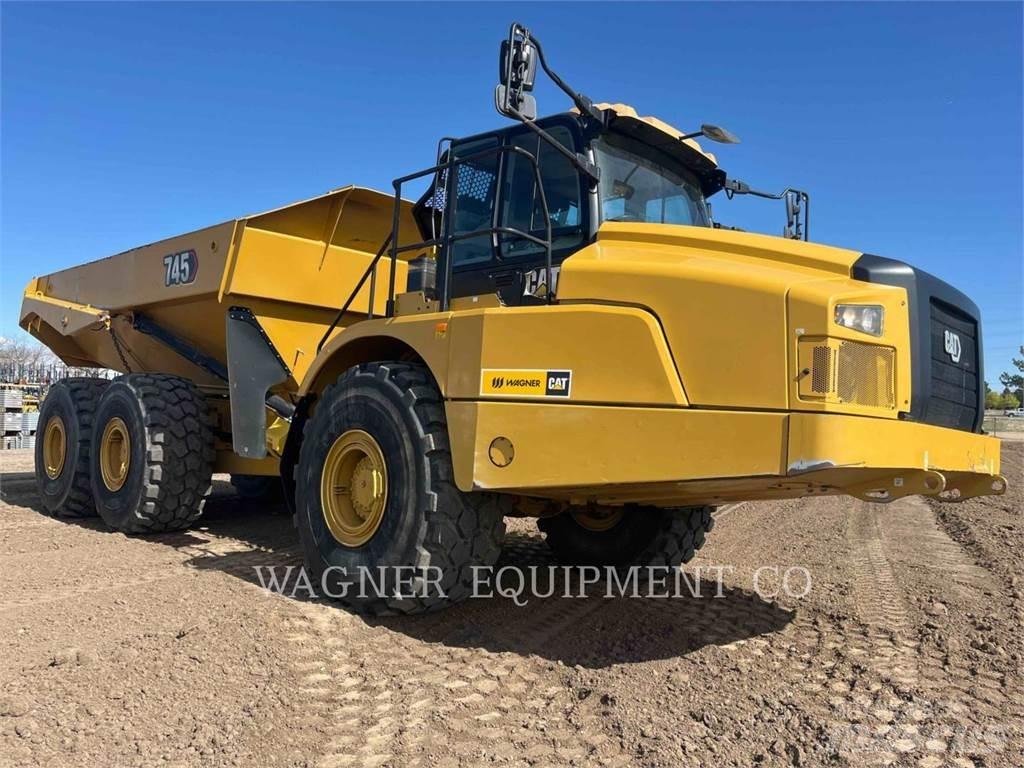 CAT 745 Dumper - Knickgelenk
