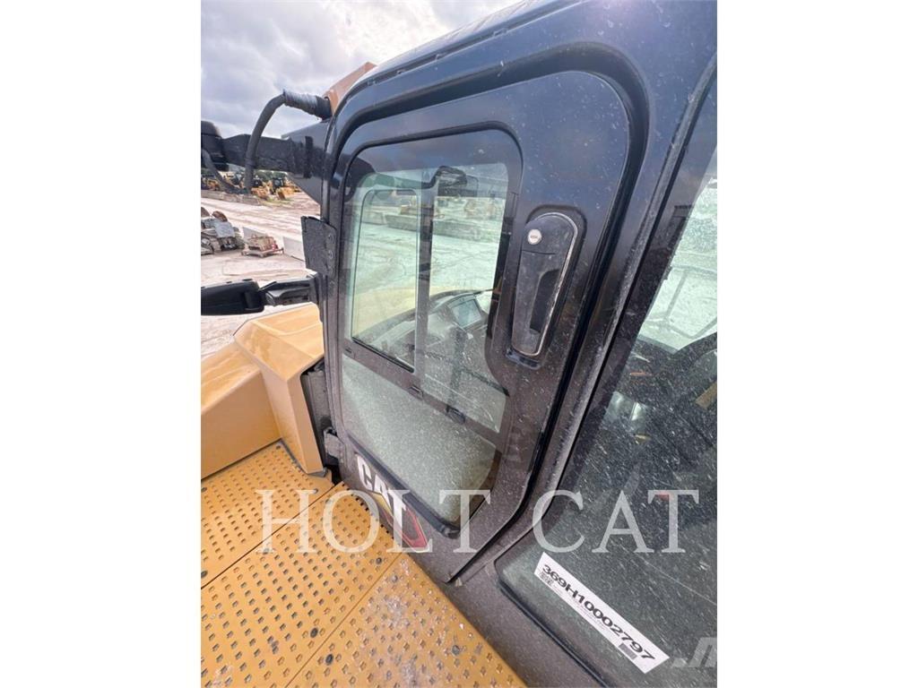 CAT 745 Dumper - Knickgelenk