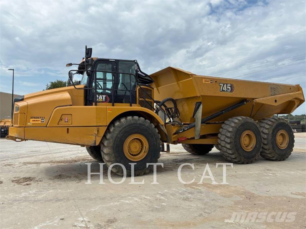 CAT 745 Dumper - Knickgelenk