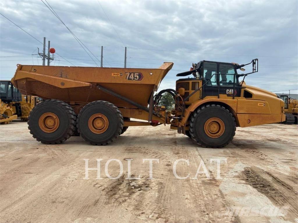 CAT 745 Dumper - Knickgelenk