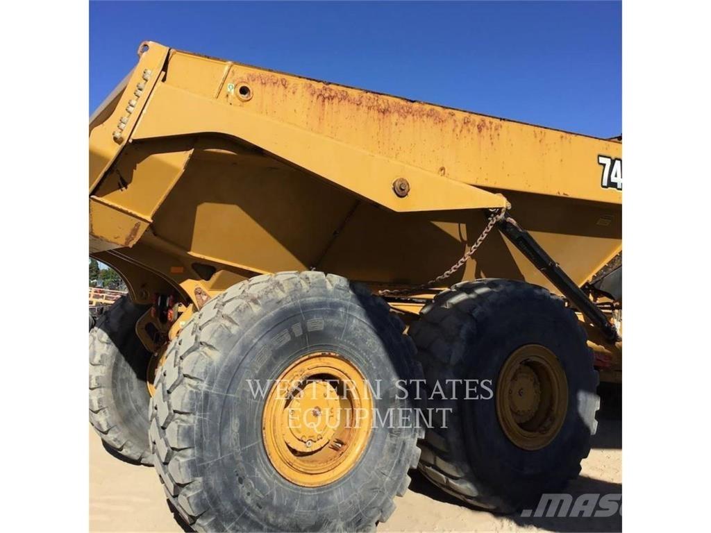 CAT 745 Dumper - Knickgelenk