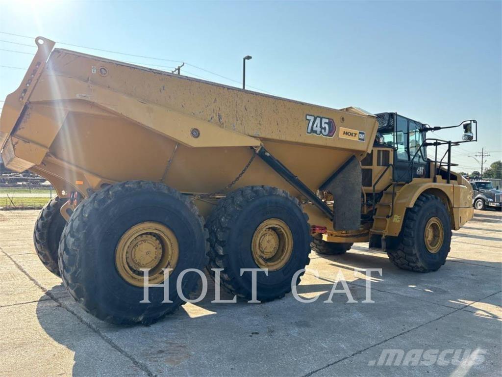 CAT 745 Dumper - Knickgelenk