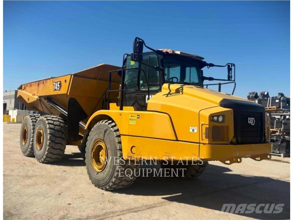 CAT 745 Dumper - Knickgelenk