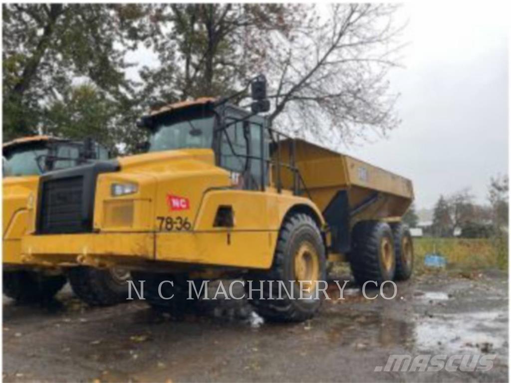 CAT 745 Dumper - Knickgelenk