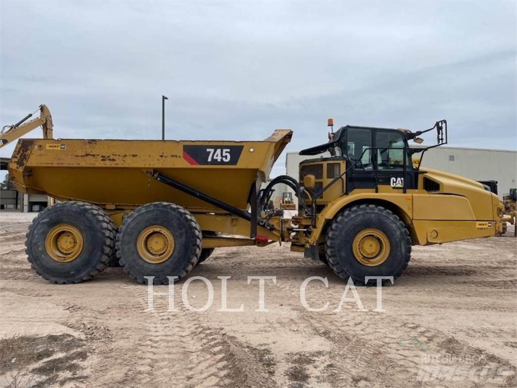 CAT 745 Dumper - Knickgelenk