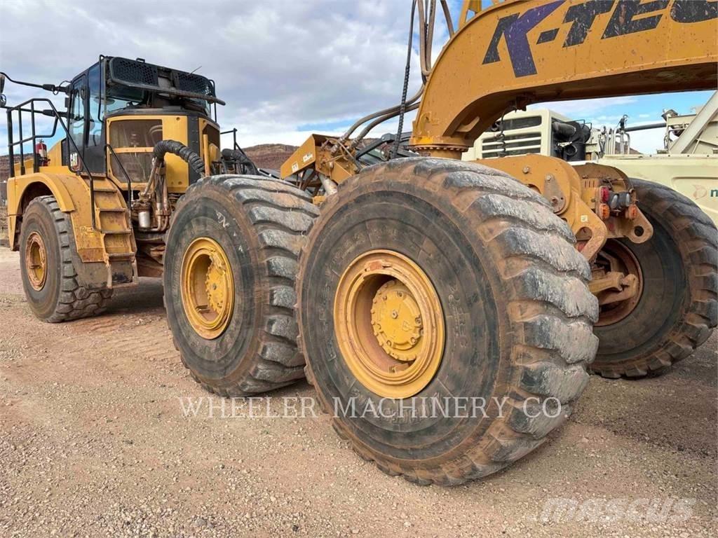 CAT 745 TG Dumper - Knickgelenk