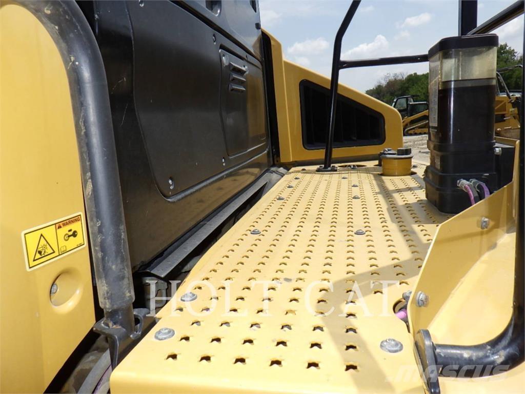 CAT 74504 Dumper - Knickgelenk