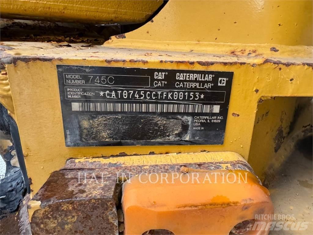 CAT 745C Dumper - Knickgelenk