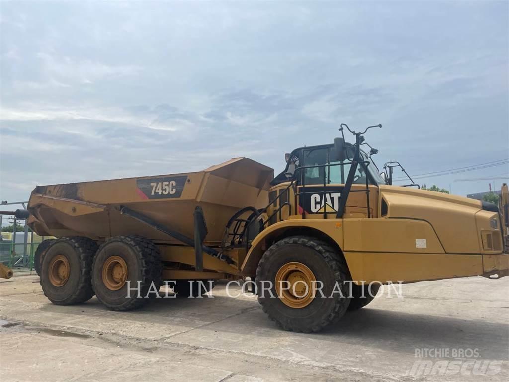 CAT 745C Dumper - Knickgelenk