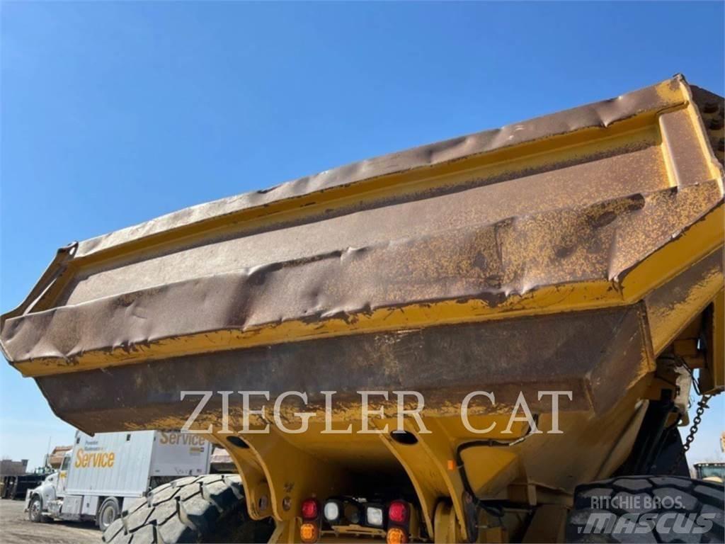 CAT 745C Dumper - Knickgelenk