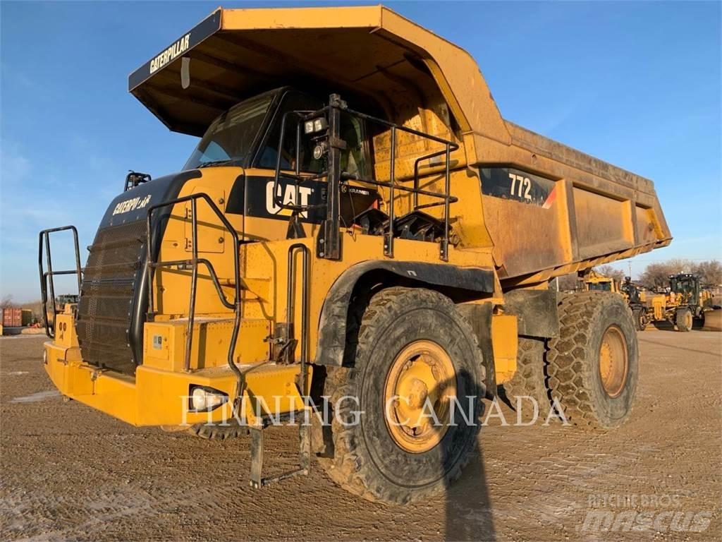 CAT 772 Dumper - Knickgelenk