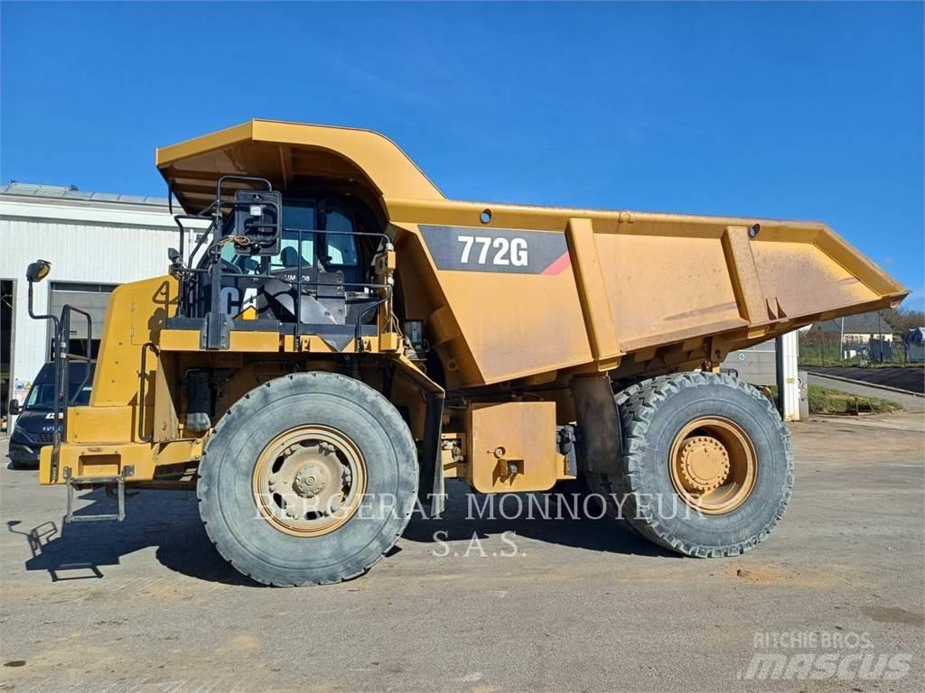 CAT 772G Dumper - Knickgelenk
