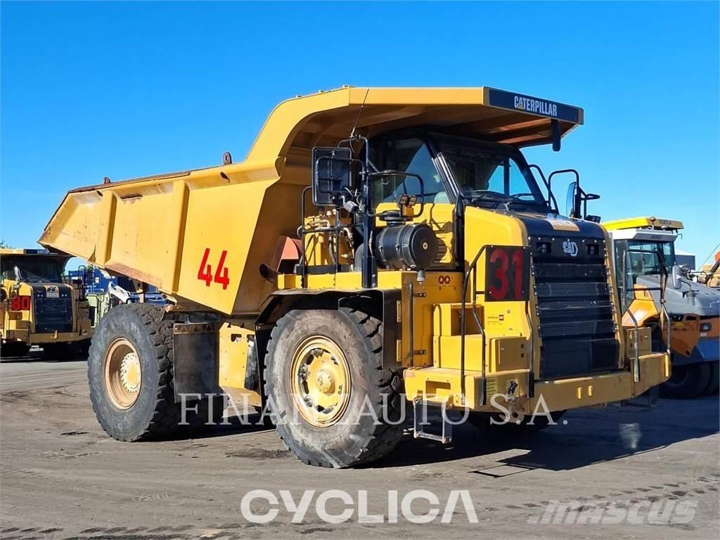 CAT 772G Dumper - Knickgelenk