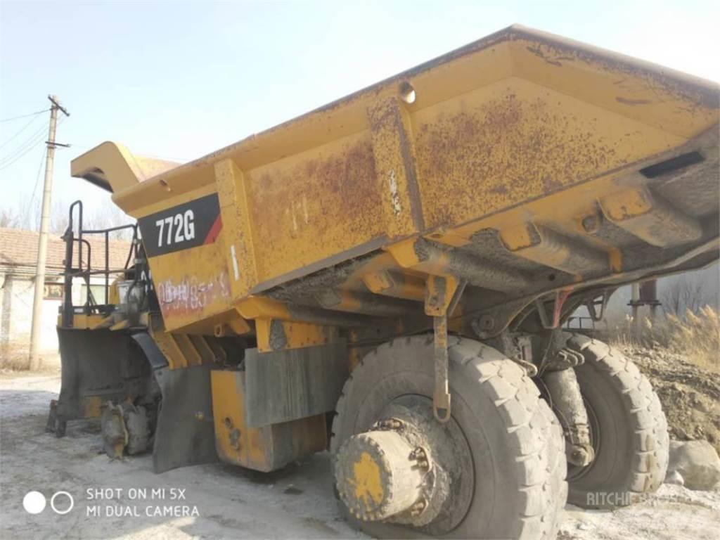 CAT 772GLRC Dumper - Knickgelenk