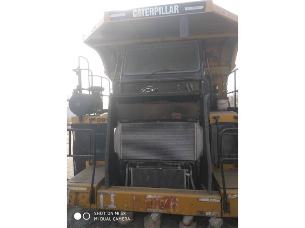 CAT 772GLRC Dumper - Knickgelenk