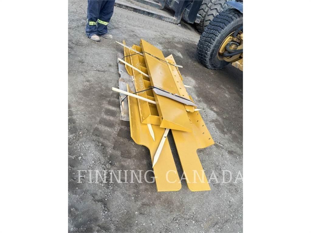 CAT 773G Dumper - Knickgelenk