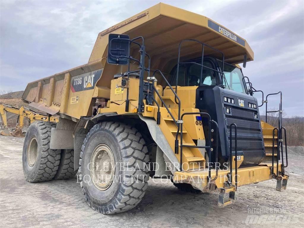 CAT 773G Dumper - Knickgelenk
