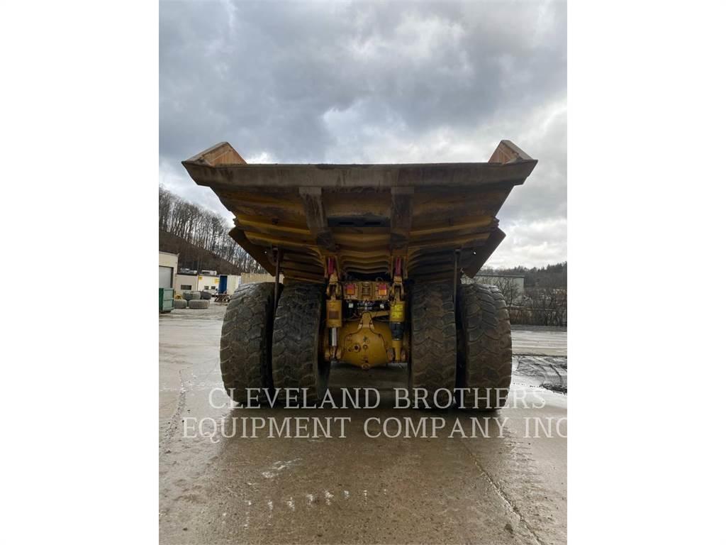 CAT 773G Dumper - Knickgelenk
