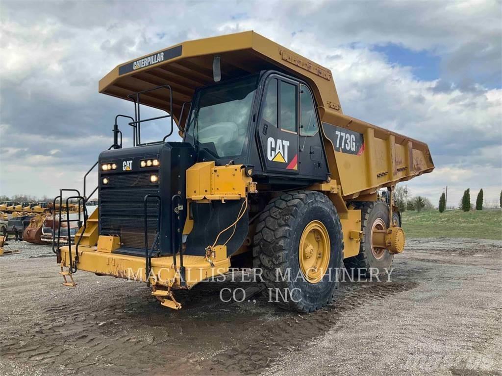 CAT 773G Dumper - Knickgelenk