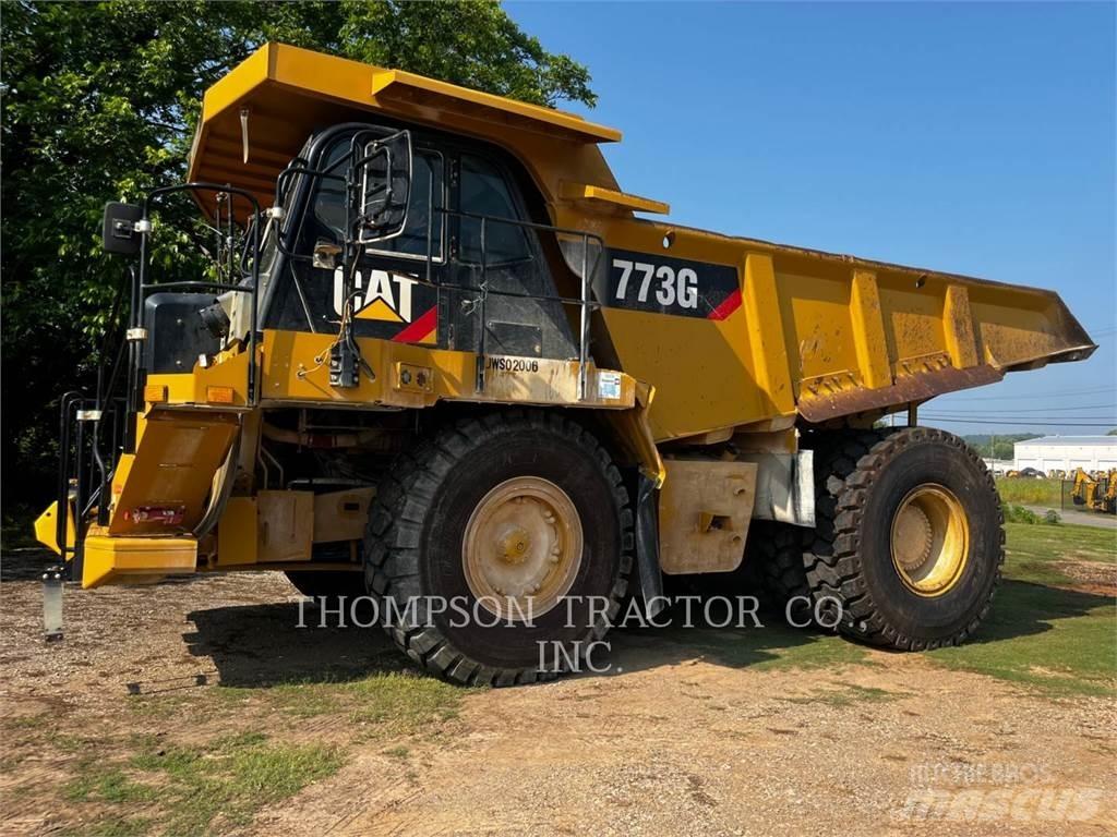 CAT 773G Dumper - Knickgelenk