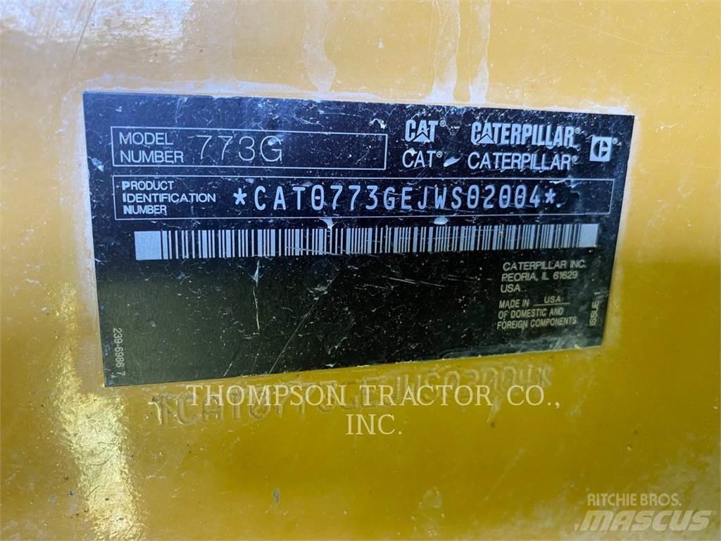 CAT 773G Dumper - Knickgelenk