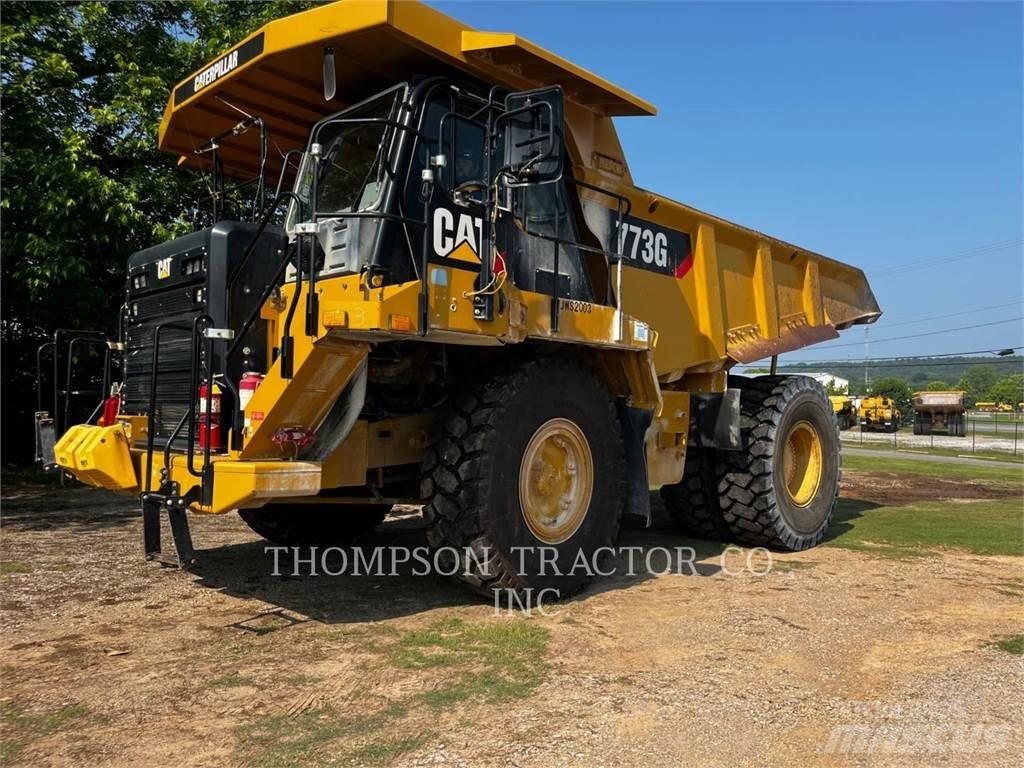 CAT 773G Dumper - Knickgelenk