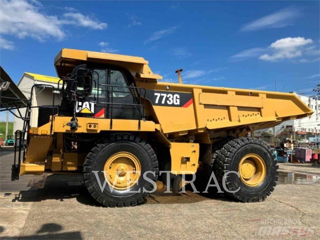 CAT 773GLRC Dumper - Knickgelenk