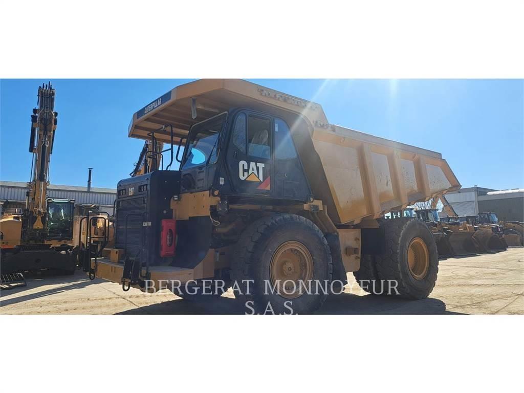 CAT 775 G Dumper - Knickgelenk