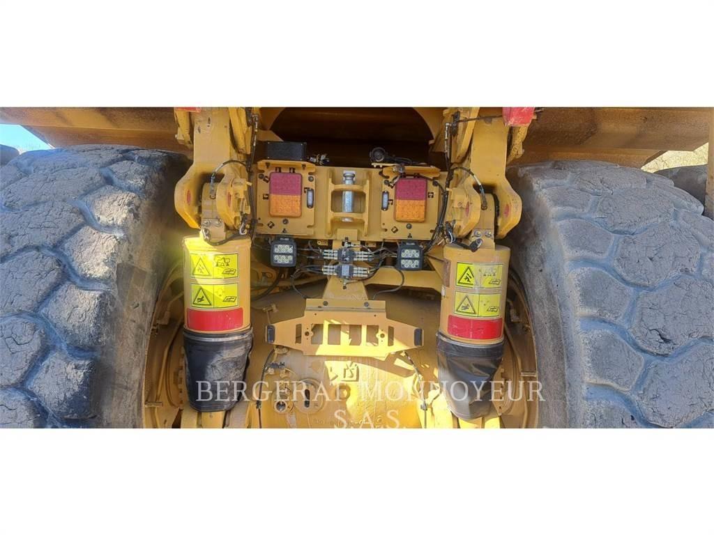 CAT 775 G Dumper - Knickgelenk