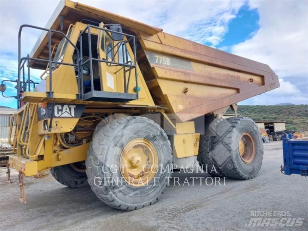 CAT 775B Dumper - Knickgelenk