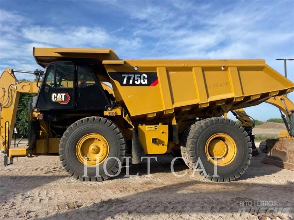 CAT 775G Dumper - Knickgelenk