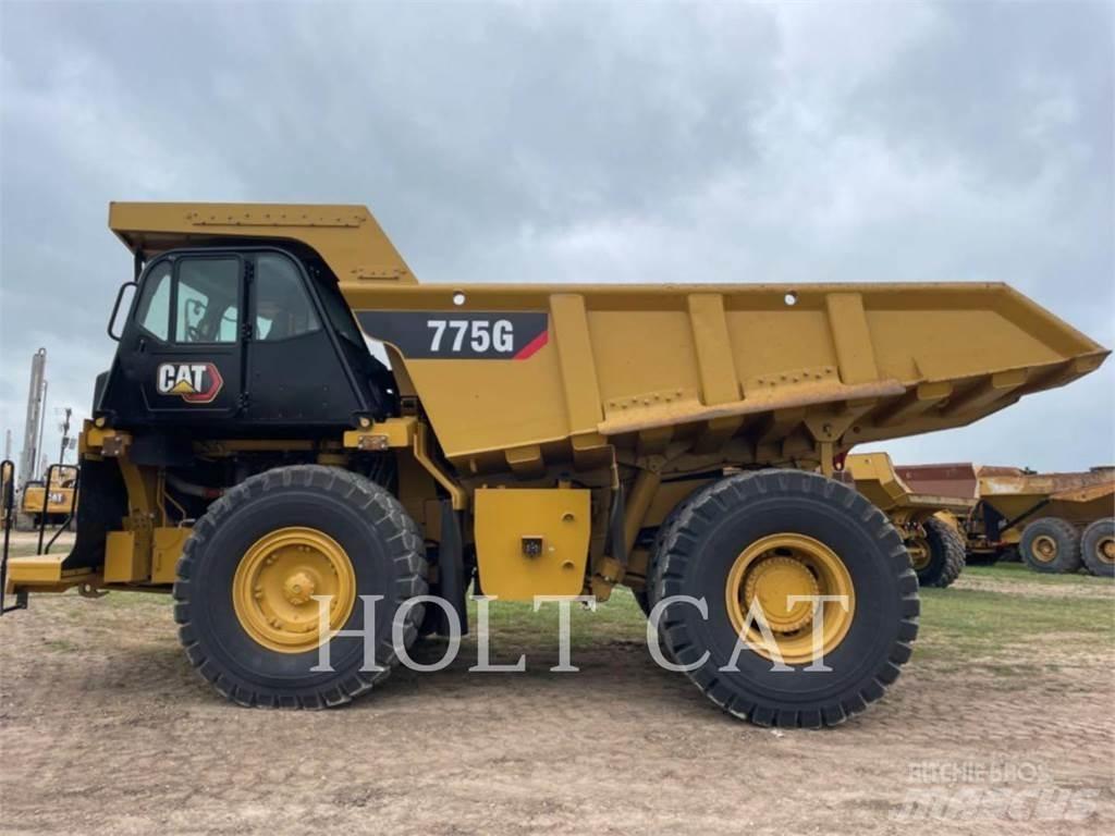 CAT 775G Dumper - Knickgelenk
