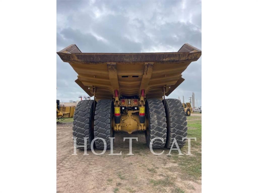 CAT 775G Dumper - Knickgelenk