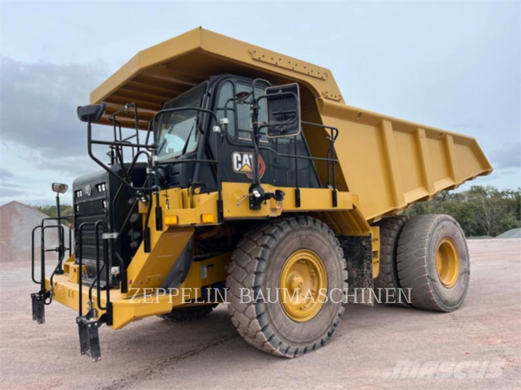 CAT 775G Dumper - Knickgelenk