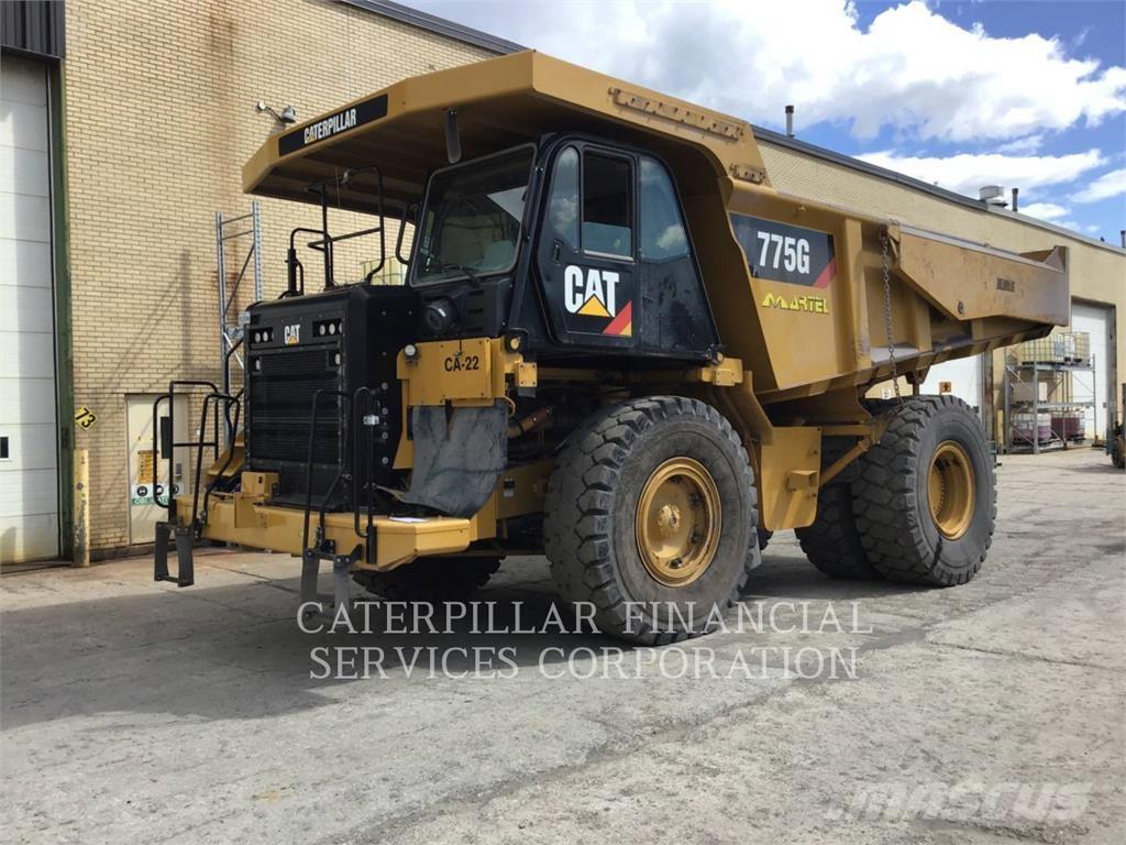 CAT 775G Dumper - Knickgelenk