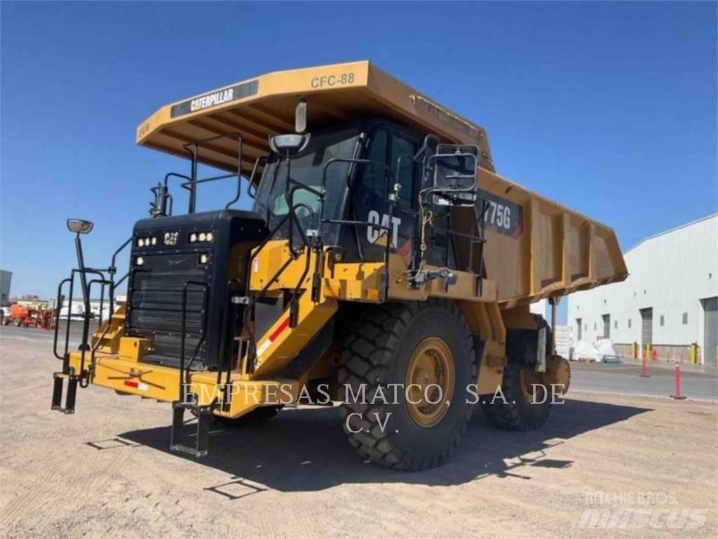 CAT 775GLRC Dumper - Knickgelenk