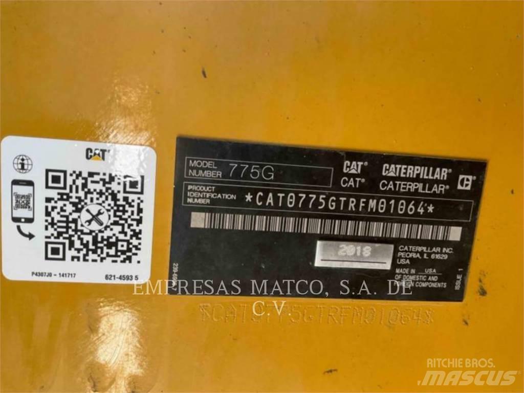 CAT 775GLRC Dumper - Knickgelenk