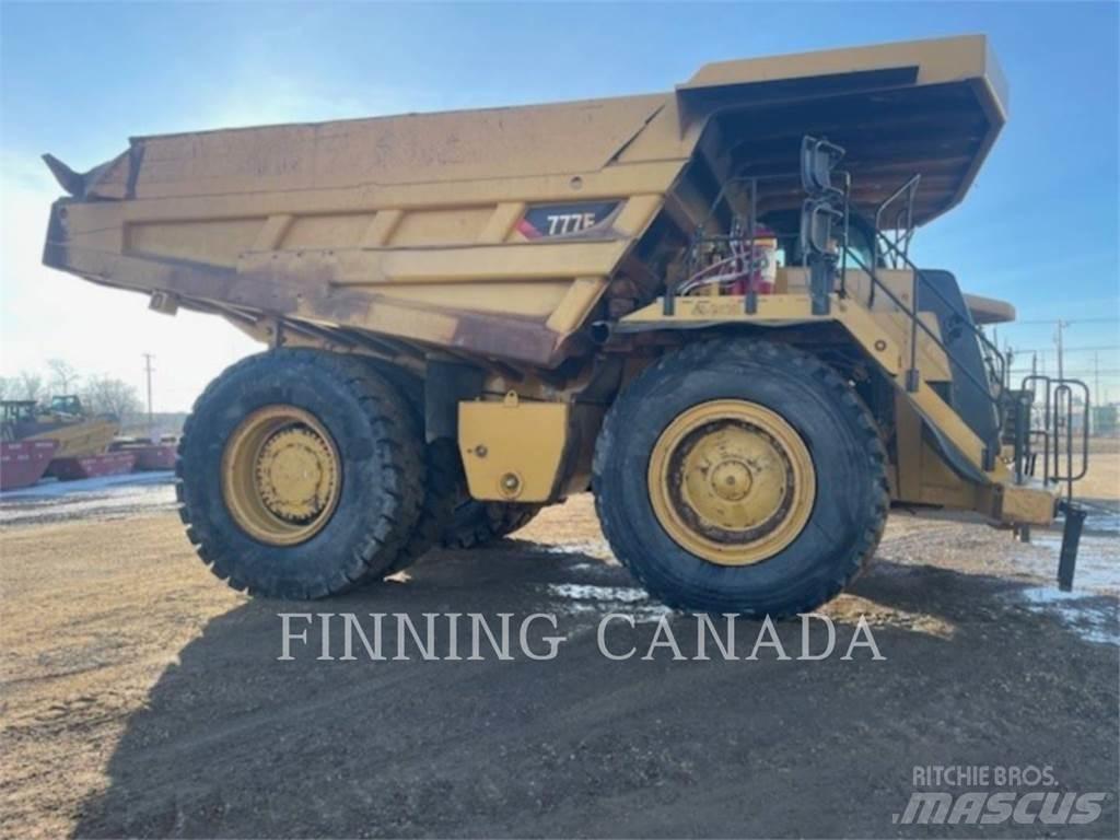 CAT 777F Dumper - Knickgelenk