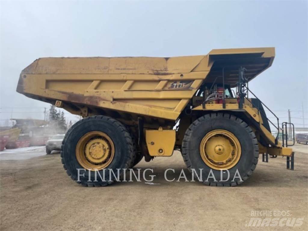 CAT 777F Dumper - Knickgelenk