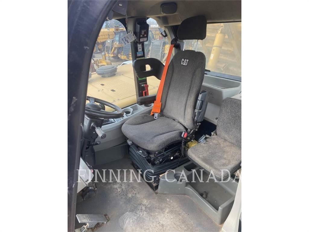 CAT 777F Dumper - Knickgelenk