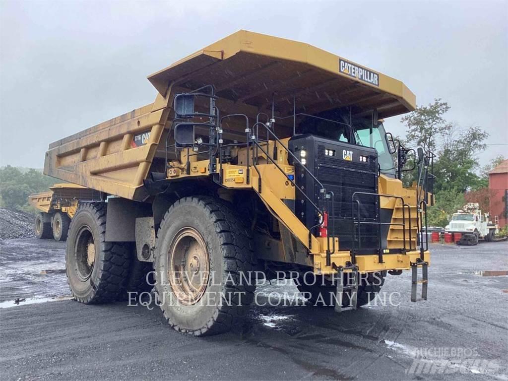 CAT 777G Dumper - Knickgelenk